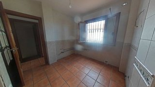 Casa adosada en venta en Illora