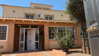Chalet en venta en La Siesta - El Salado - Torreta en Torrevieja