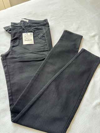 Pantalones Zara negros - tiro alto