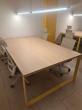 Mesa oficina - madera y metal
