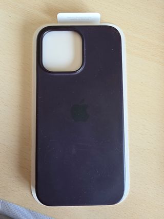 Funda iPhone 14 Pro Max Silicona MagSafe Morada