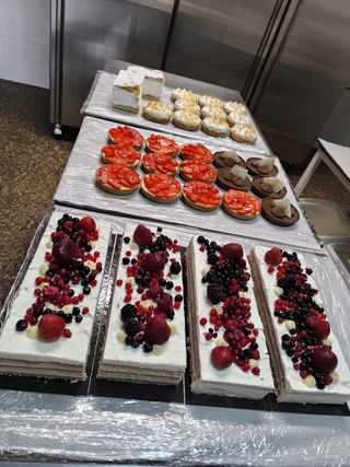 Tartas artesanales:  Cumpleaños,bodas,eventos.