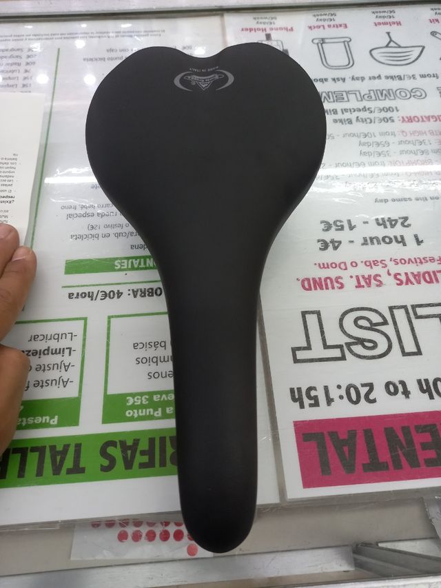 Sillín bici Grappa - 313gr - Negro