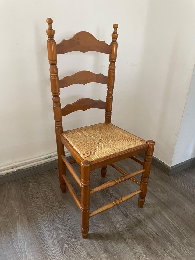 Mesa comedor extensible de madera - 4 sillas