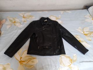 Chaqueta  de cuero de  Negra  talla 11-12