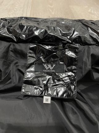 Chaqueta Moncler negra brillante talla M hombre