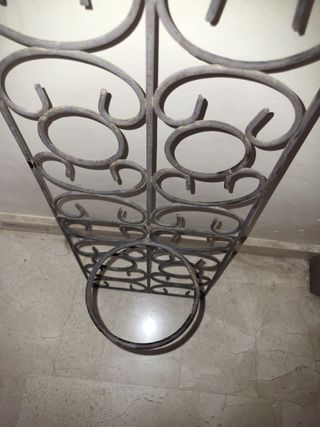 Macetero antiguo de pared - hierro forjado