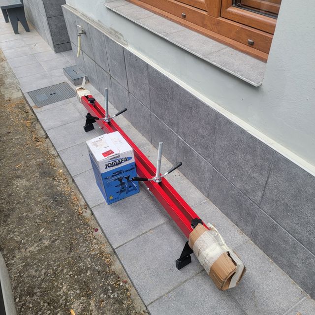 Alquiler soporte elevadores motor y embrague.