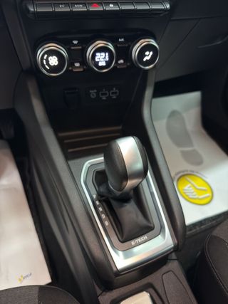 RENAULT Clio ETech 140 c.v / HYBRIDO / AUTOMATICO