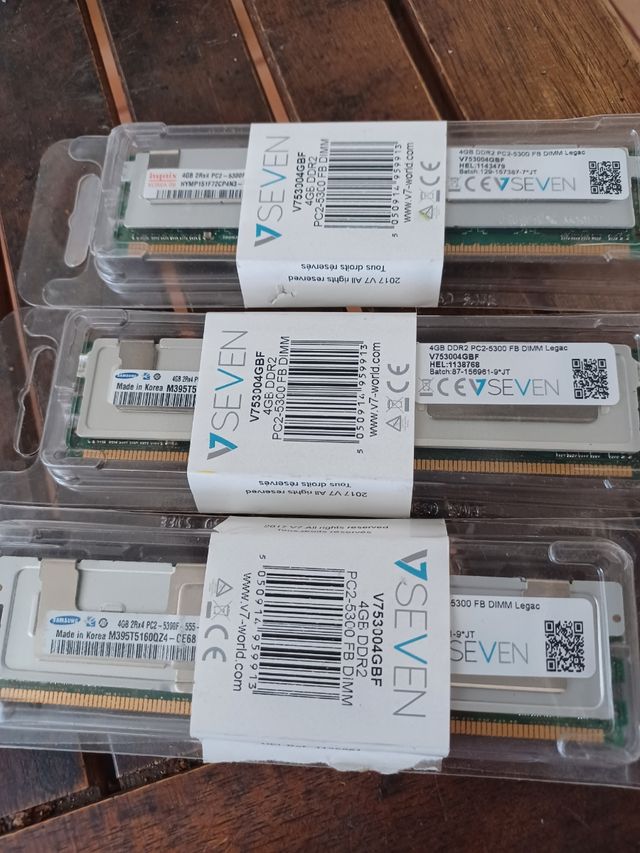 RAM Seven 4GB PC2-5300 3uds