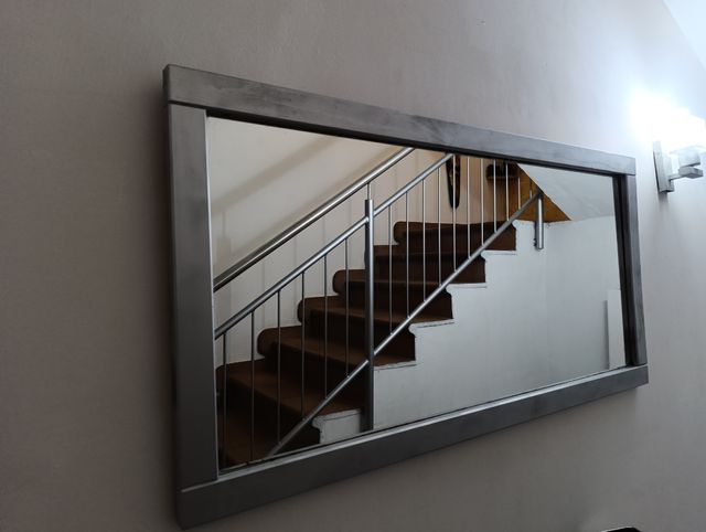 Consola madera plata y espejo 