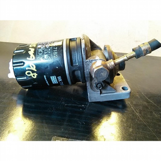 Soporte filtro gasoil Mitsubishi Carisma H