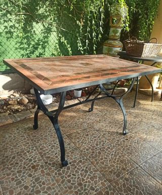 Tavolo da giardino esterno - metallo e pietra