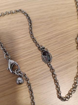 Collar Bimba y Lola de escarabajos