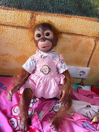 Muñeca reborn mono