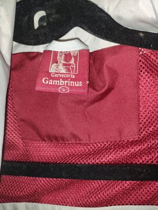 Chaqueta Gladiator roja impermeable