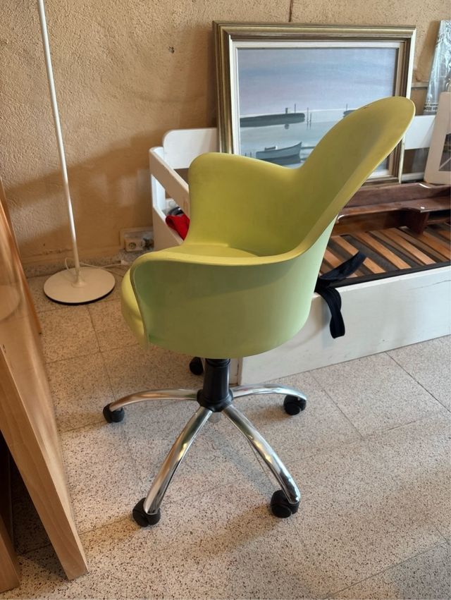 Silla escritorio giratoria verde