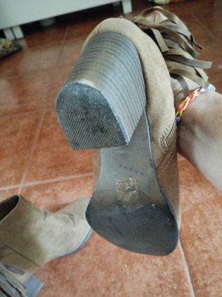 Botines Marrón con flecos