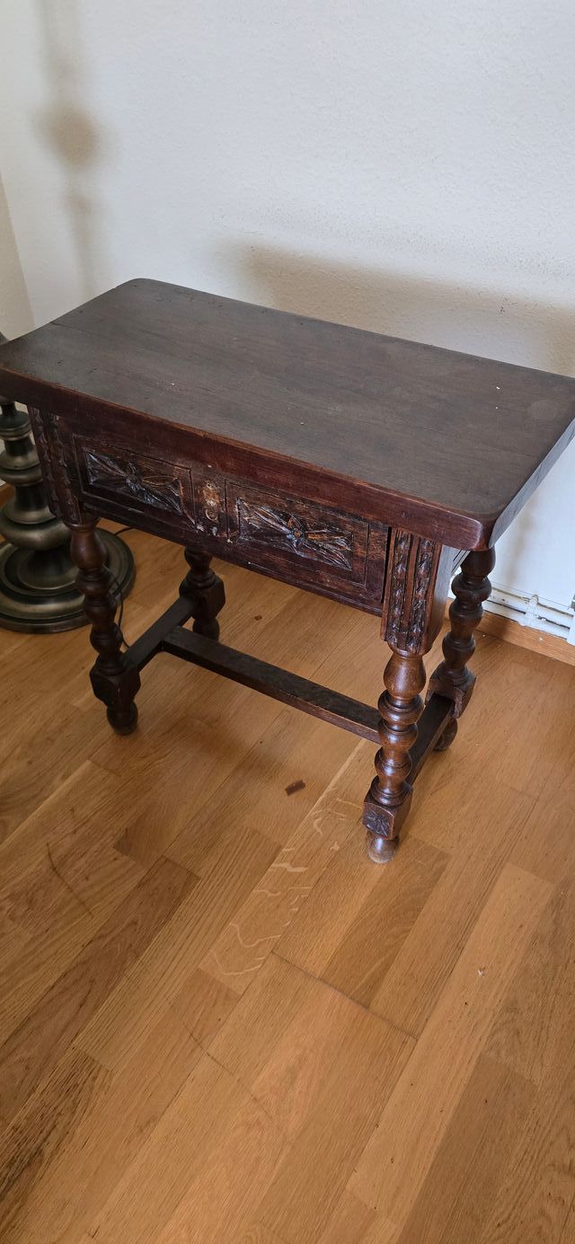 Mesa auxiliar madera