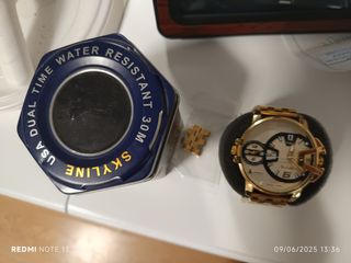 Reloj Skyline dorado hombre