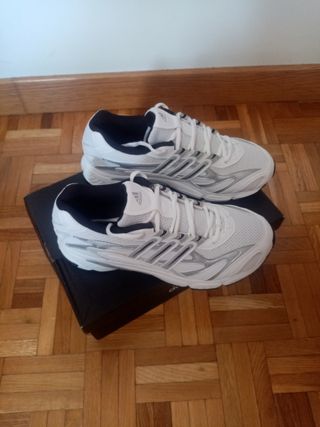 Zapatillas Adidas Temper Run 2 - Talla 42