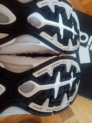 Zapatillas Adidas Temper Run 2 - Talla 42