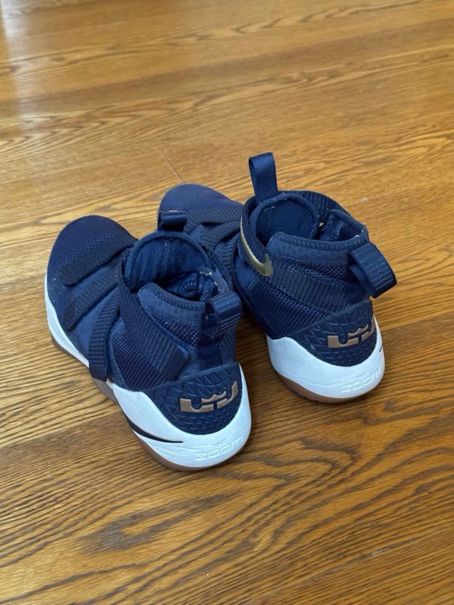 Nike LeBron Soldier XI - scarpa da basket