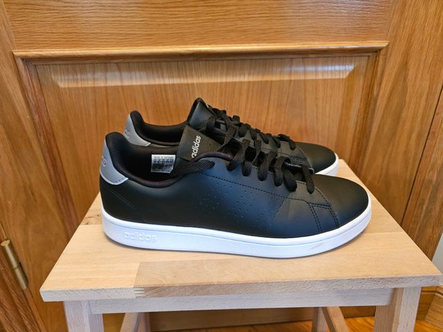Zapatillas Adidas Advantage - Negras talla 42.5