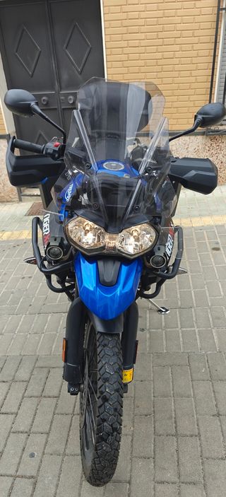 Triumph Tiger 800 XC + Maletas,precio no negociabl