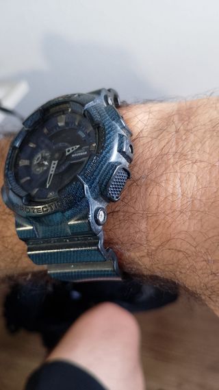 Reloj Casio G-Shock GA-110DC azul – impecable