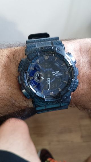 Reloj Casio G-Shock GA-110DC azul – impecable