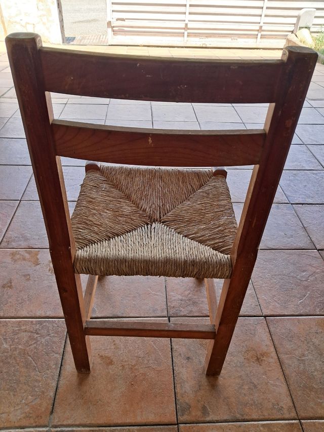 Silla mimbre madera maciza