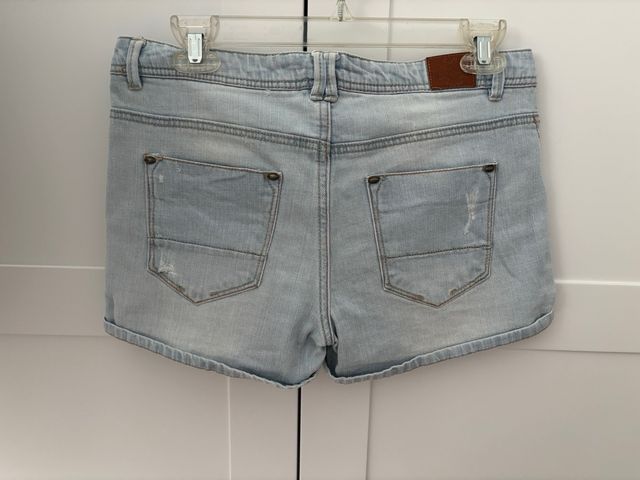 Shorts Lefties claros rotos -talla 36