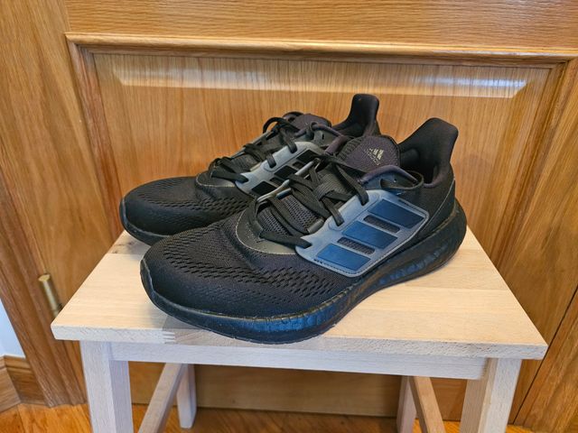 Adidas Pureboost 22 - Zapatillas talla 42