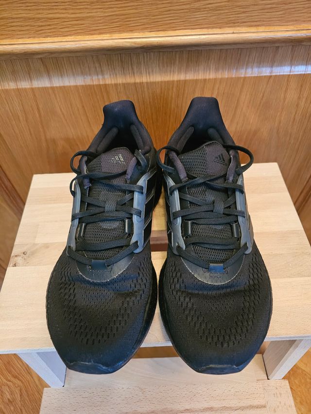 Adidas Pureboost 22 - Zapatillas talla 42