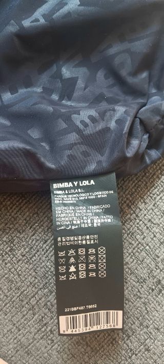 Bolso de mano saca Bimba y Lola multicolor.Origina