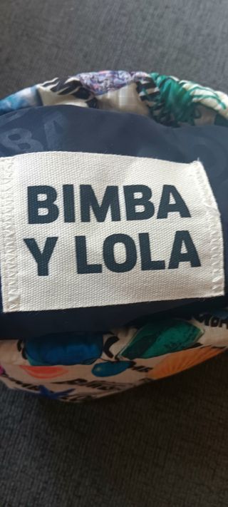 Bolso de mano saca Bimba y Lola multicolor.Origina