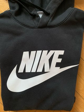 Sudadera Nike negra c/ capucha