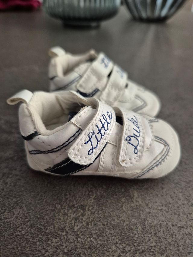 Scarpe neonato misura 16