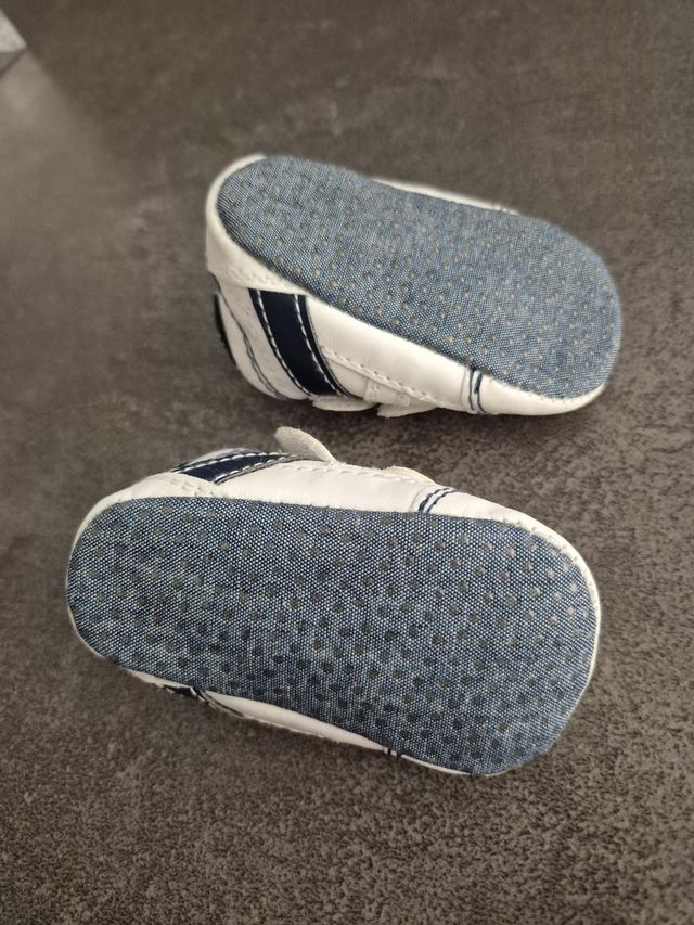 Scarpe neonato misura 16