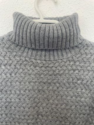 Jersey cuello alto gris Springfield Talla S. Nuevo