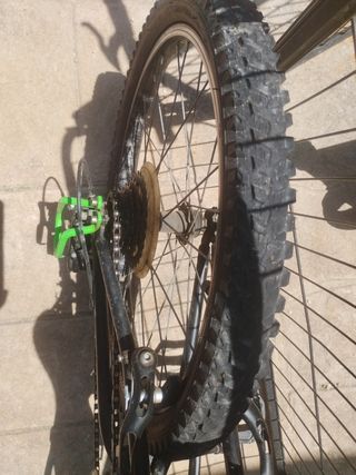 Bicicleta con machas Decathlon Racing boy 500