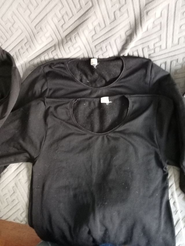 4 Camisetas térmicas negras