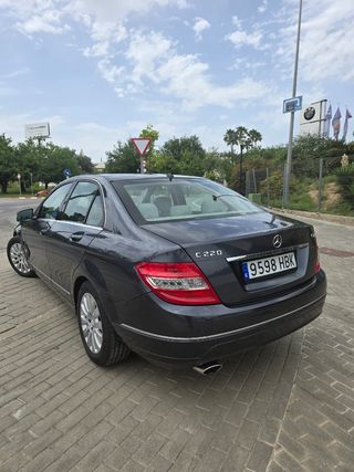 Mercedes-Benz Clase C 2011
