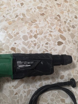 Taladro percutor Hitachi
