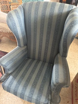 Butaca vintage de tonos azulados