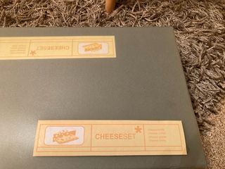 Set formaggio: coltelli e grattugia