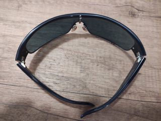 Occhiali da sole uomo Armani con custodia 

