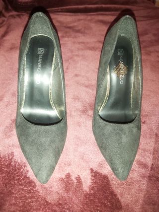 Tacones negros NANBEIZUO