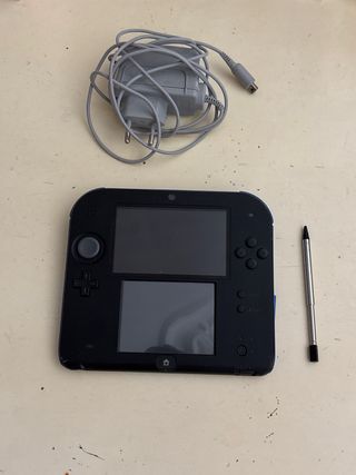 Nintendo 2DS Azul y Negro
